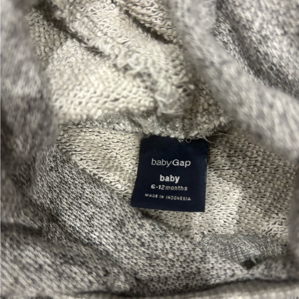 GAP Black and White Checkered Shirt with Gray Hoodie and Blue Jeans Set - Picture 7 of 9